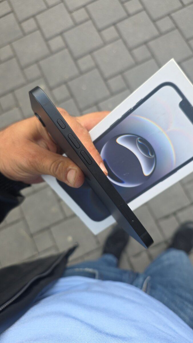 Apple iPhone 16e Black 128GB/8GB — Smartfonlar, Bakı (4)