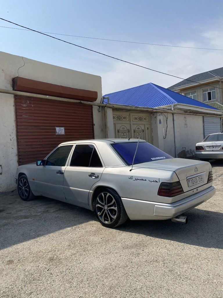 Mercedes 200 D, 2.0 L, 1993 il, 500 000 km 10-UX-058 — Avtomobillər, Bakı (6)