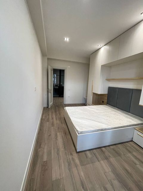 İcarəyə verilir 4 otaqlı yeni tikili 120 m² — Mənzil