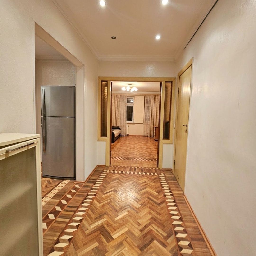 İcarəyə verilir 2 otaqlı köhnə tikili 70 m² — Mənzil, Bakı (3)
