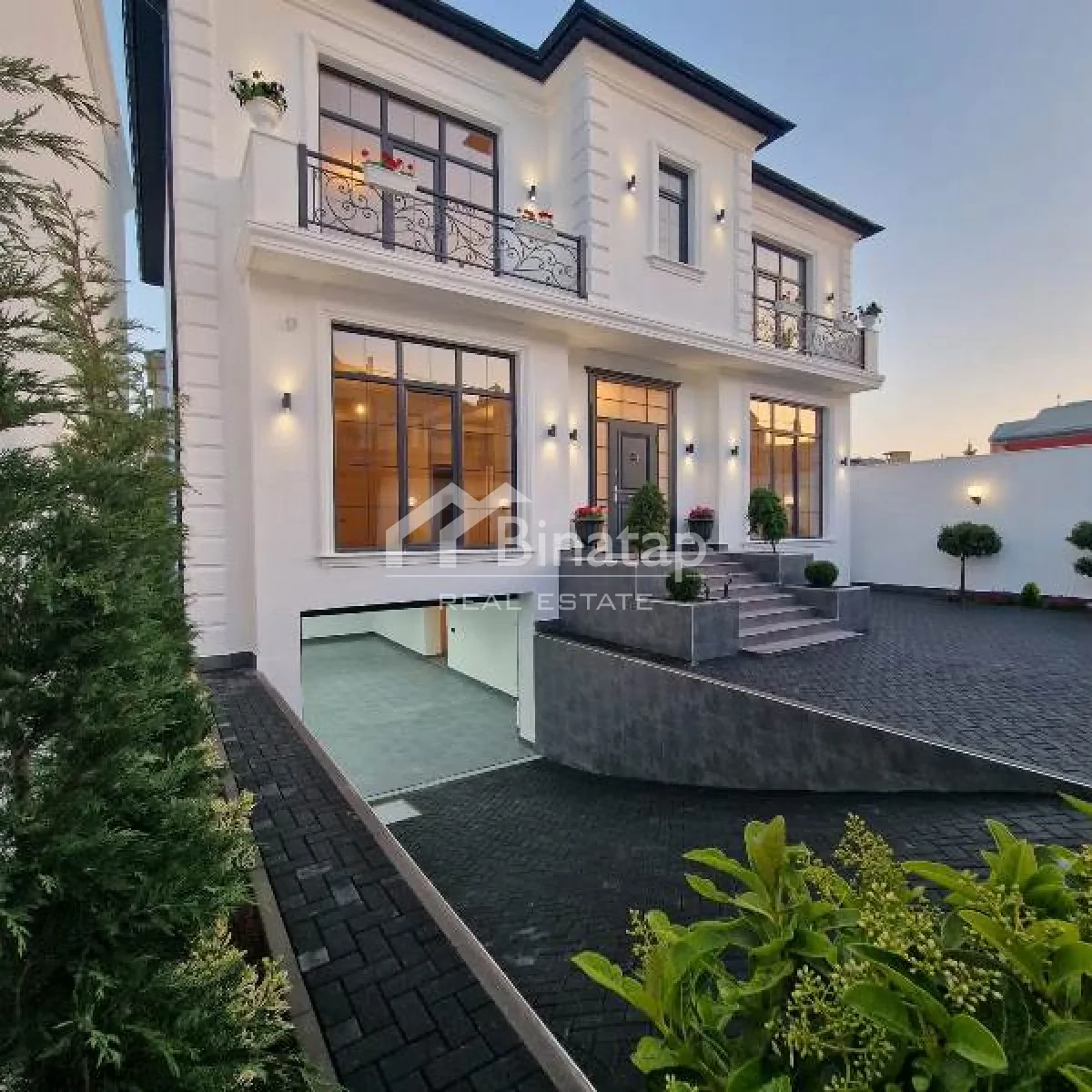 Satılır 7 otaqlı həyət evi / bağ evi 450 m², Badamdar qəsəbəsi, Səbail rayonu — Ev, villa, Bakı
