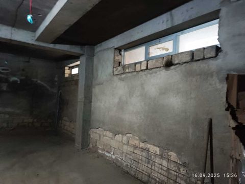 Satılır obyekt 450 m² — Bakı