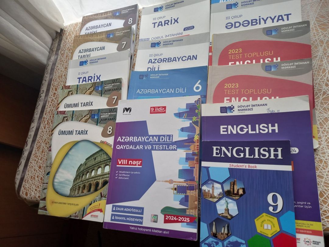Dərsliklər — Məktəb və təhsil malları, Bakı (7)