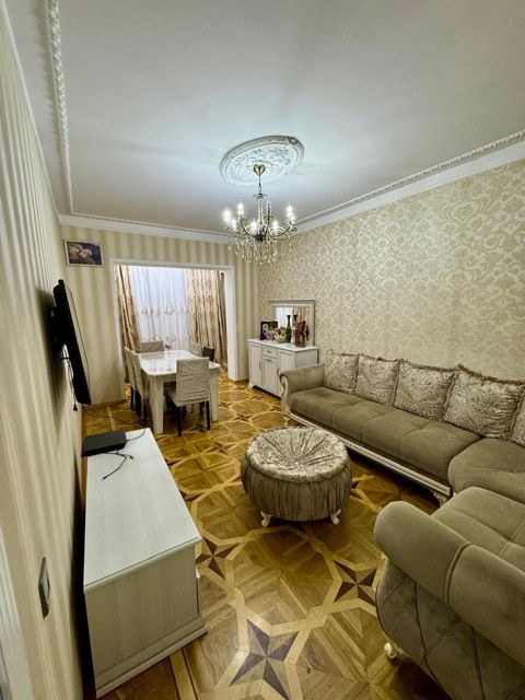 Satılır 3 otaqlı köhnə tikili 80 m² — Bakı