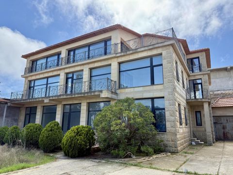 Satılır 9 otaqlı həyət evi/bağ evi 800 m² — Bakı