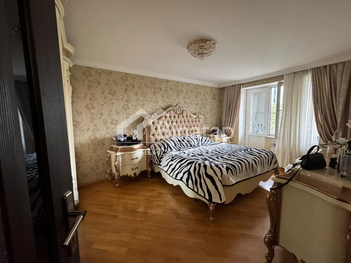 Satılır 3 otaqlı köhnə tikili 70 m², Nizami metrosu, Yasamal rayonu — Mənzil, Bakı (5)