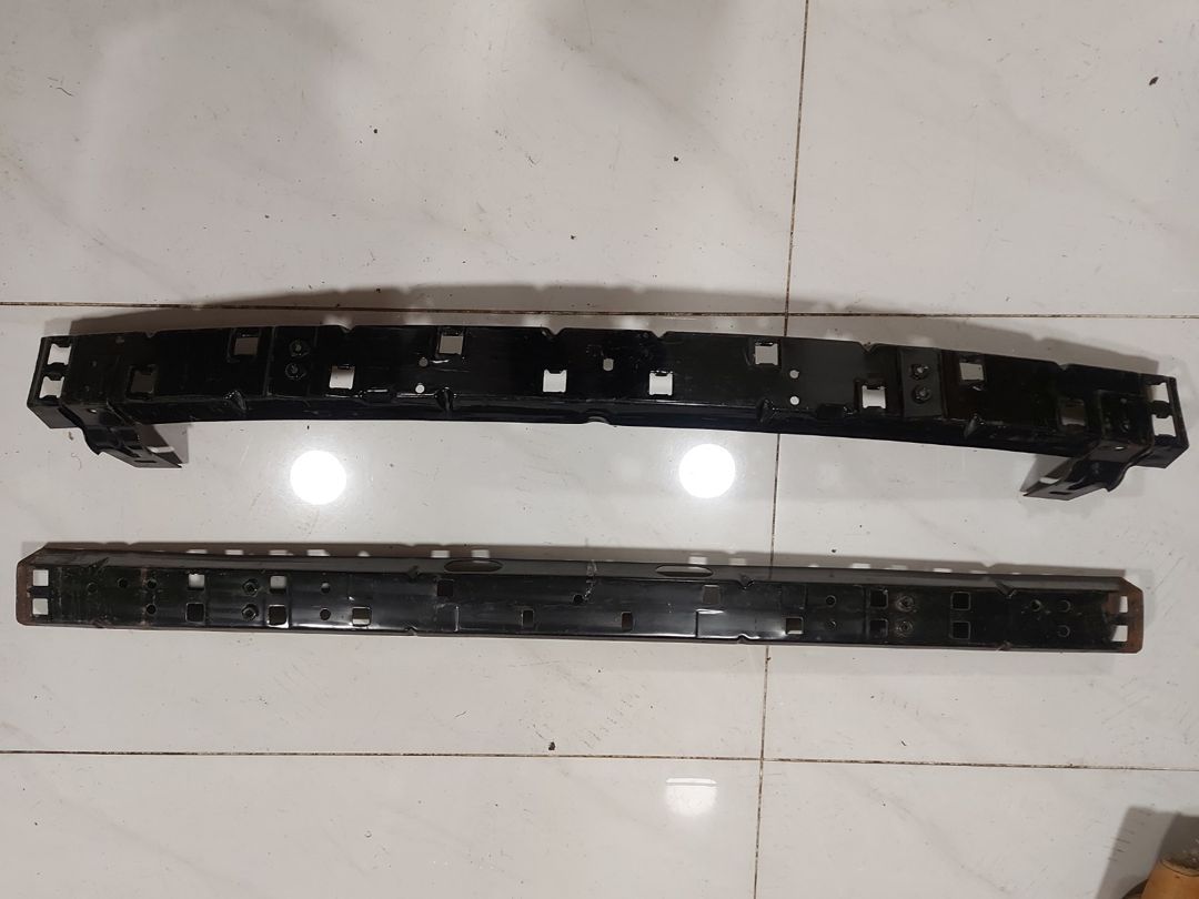 "GAZ - 31" bamperin içləri — Ehtiyat hissələri və aksesuarlar, Bakı