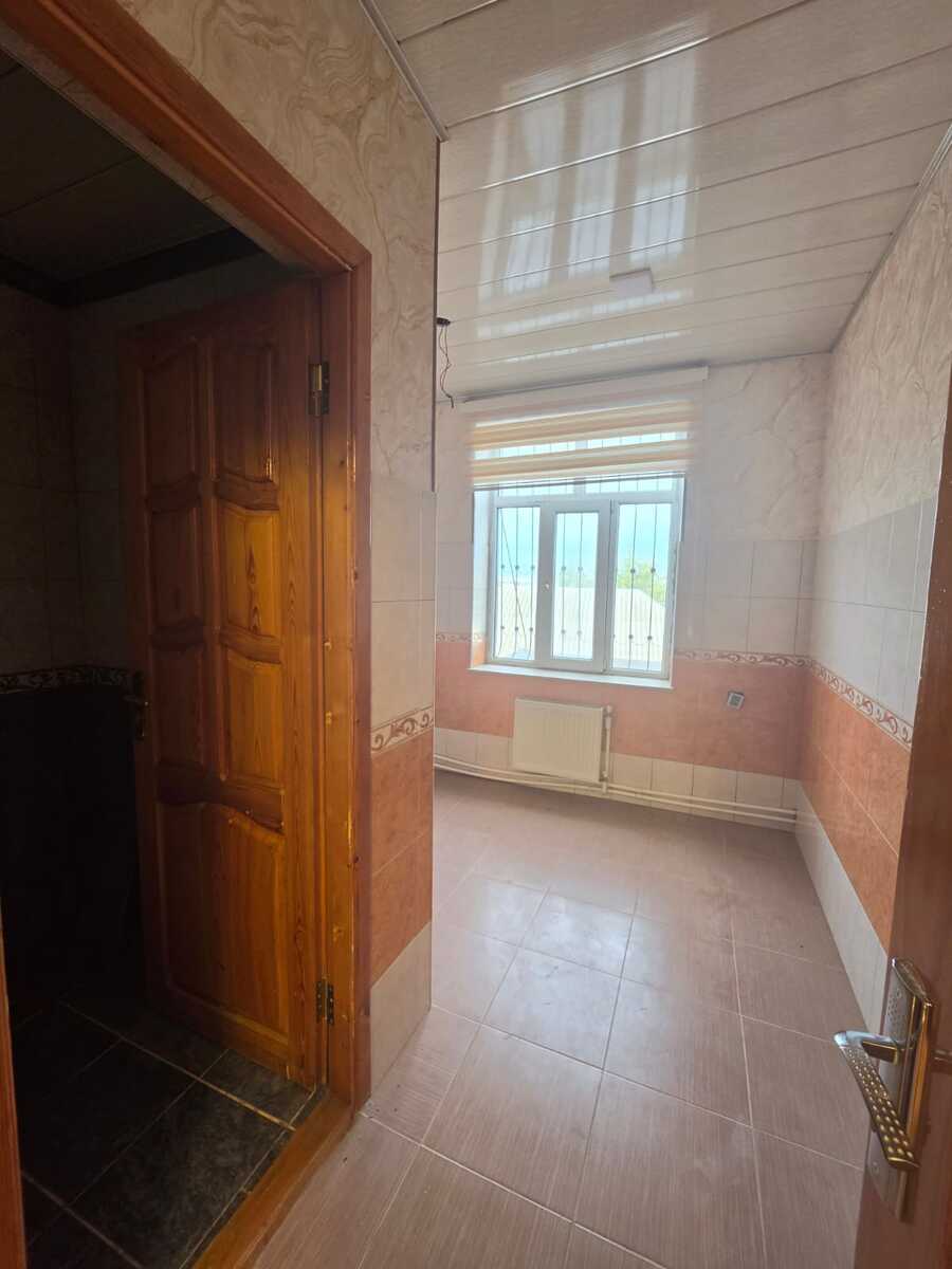 Satılır 7 otaqlı həyət evi/bağ evi 200 m² — Ev, villa, Bakı (11)