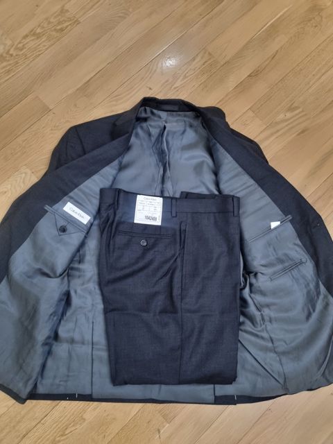 Kostyum Calvin Klein — Bakı
