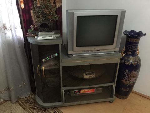 Televizor altlığı — Xırdalan