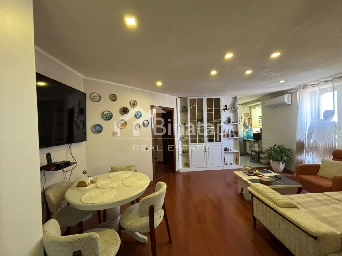 Satılır 2 otaqlı köhnə tikili 45 m², Səbail rayonu — Mənzil, Bakı (3)