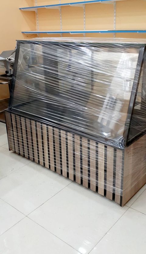 Yeni sirniyyat Vitrin soyuducu 1.600azn — 1 600 ₼ · Bakı · Soyuq vitrini Yeni sirniyyat Vitrin soyuducu 1.600azn — Bakı