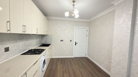Satılır 2 otaqlı köhnə tikili 60 m² — Bakı