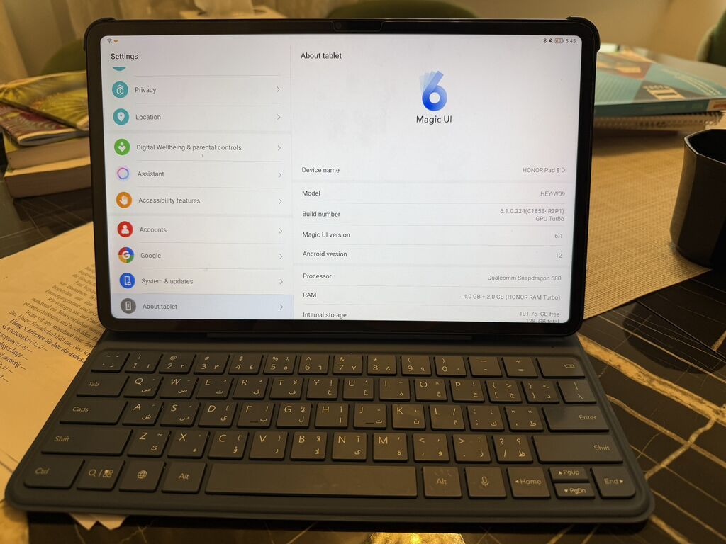 Honor pad8,HEY-W09 128gb,Ram 6gb.cox az istifade olunub.Klaviatura — Digər planşetlər, Bakı (3)