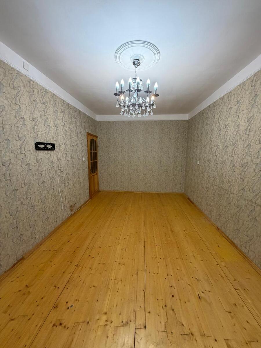 Satılır 4 otaqlı köhnə tikili 110 m² — Mənzil, Bakı (8)
