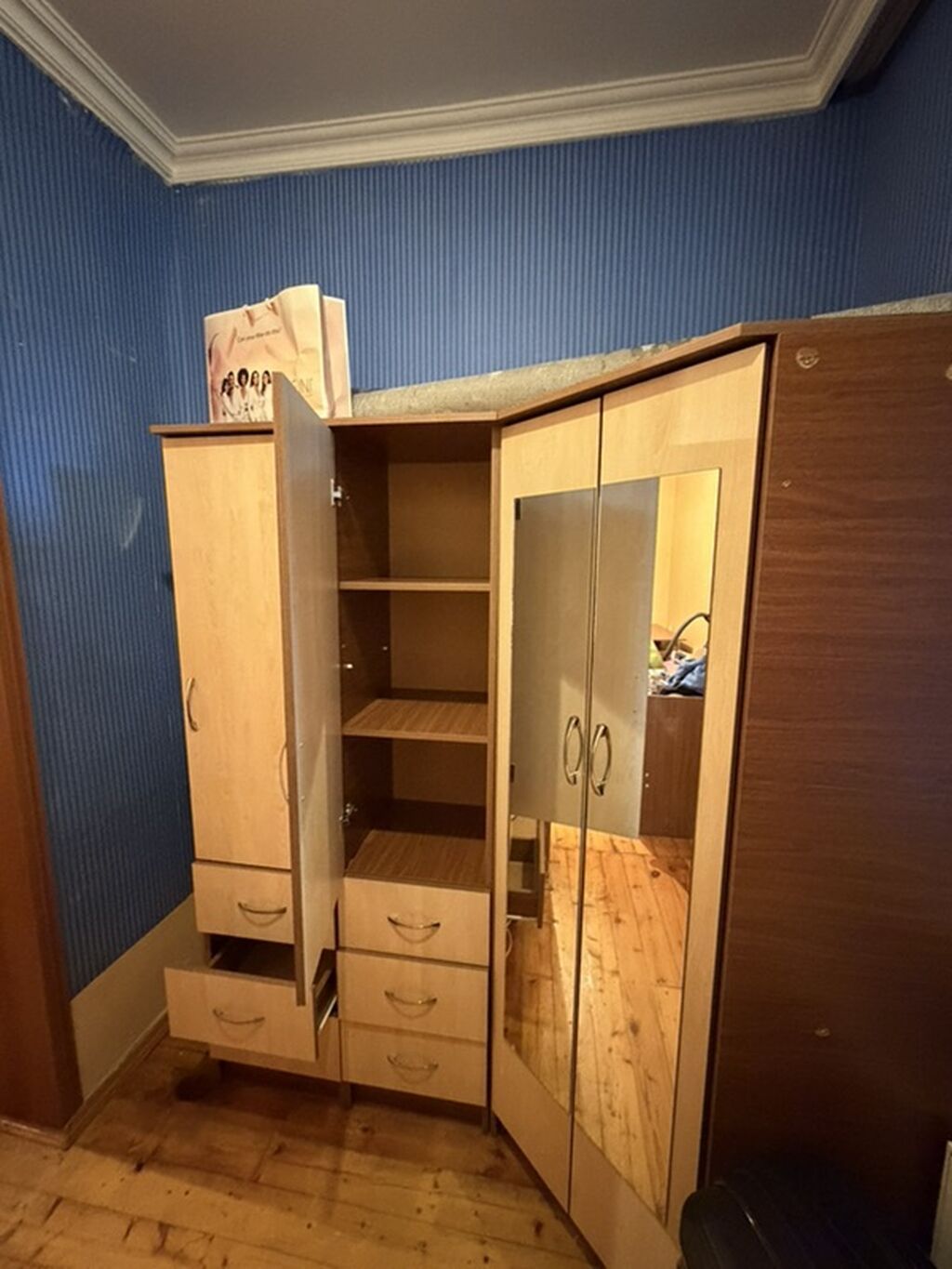 2 ci əl künc dolabı lazım olunmadığı üçün satılır 170 hündürlükdıdir — Şkaflar, Sumqayıt (2)
