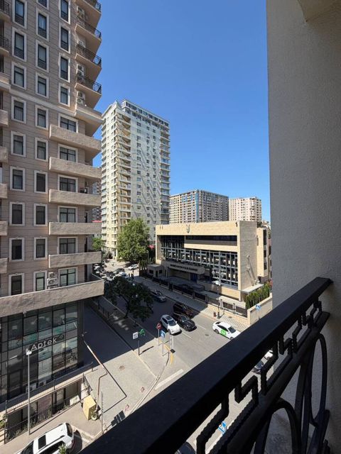 Satılır 3 otaqlı yeni tikili 158 m² — Bakı