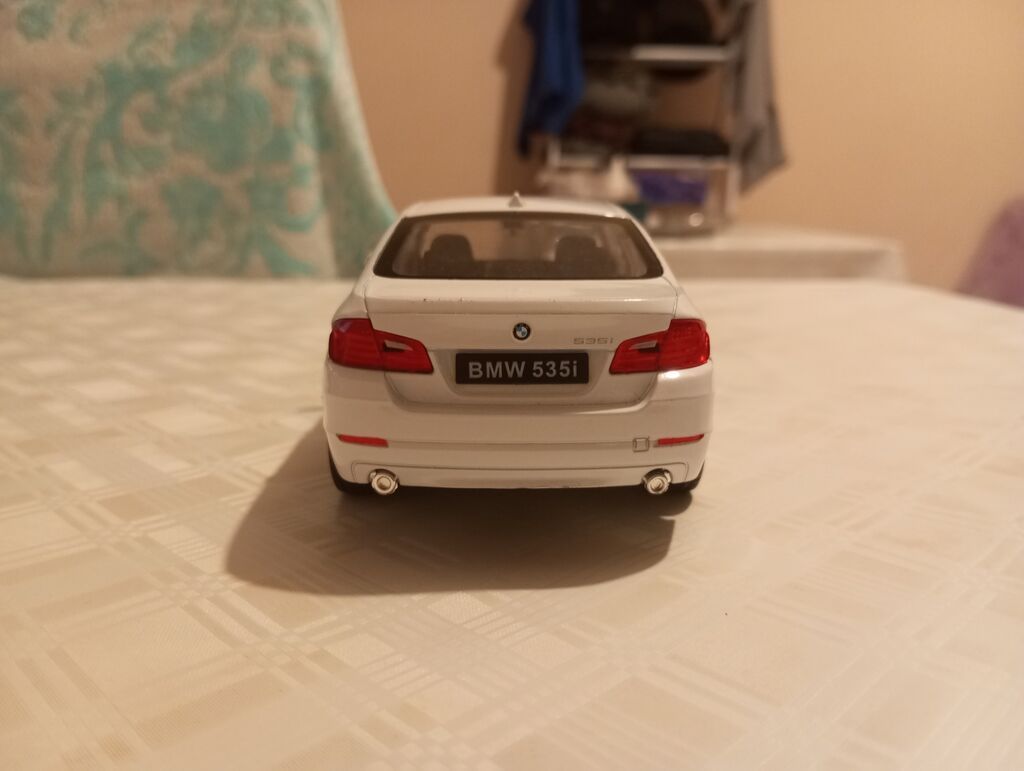 BMW 535i model avtomobil – kolleksiya üçün detalı miniatura — Modellar, Xırdalan (2)
