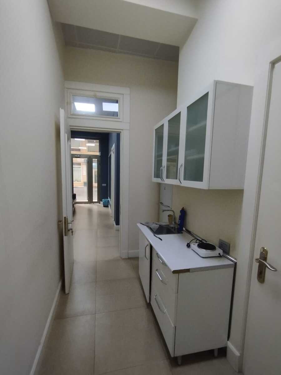 İcarəyə verilir 3 otaqlı ofis 230 m² — Ofis, Bakı (9)