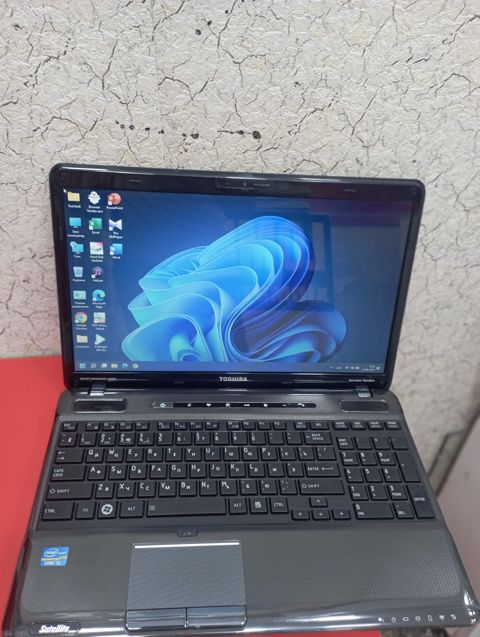 Noutbuk Toshiba A665 — Bakı