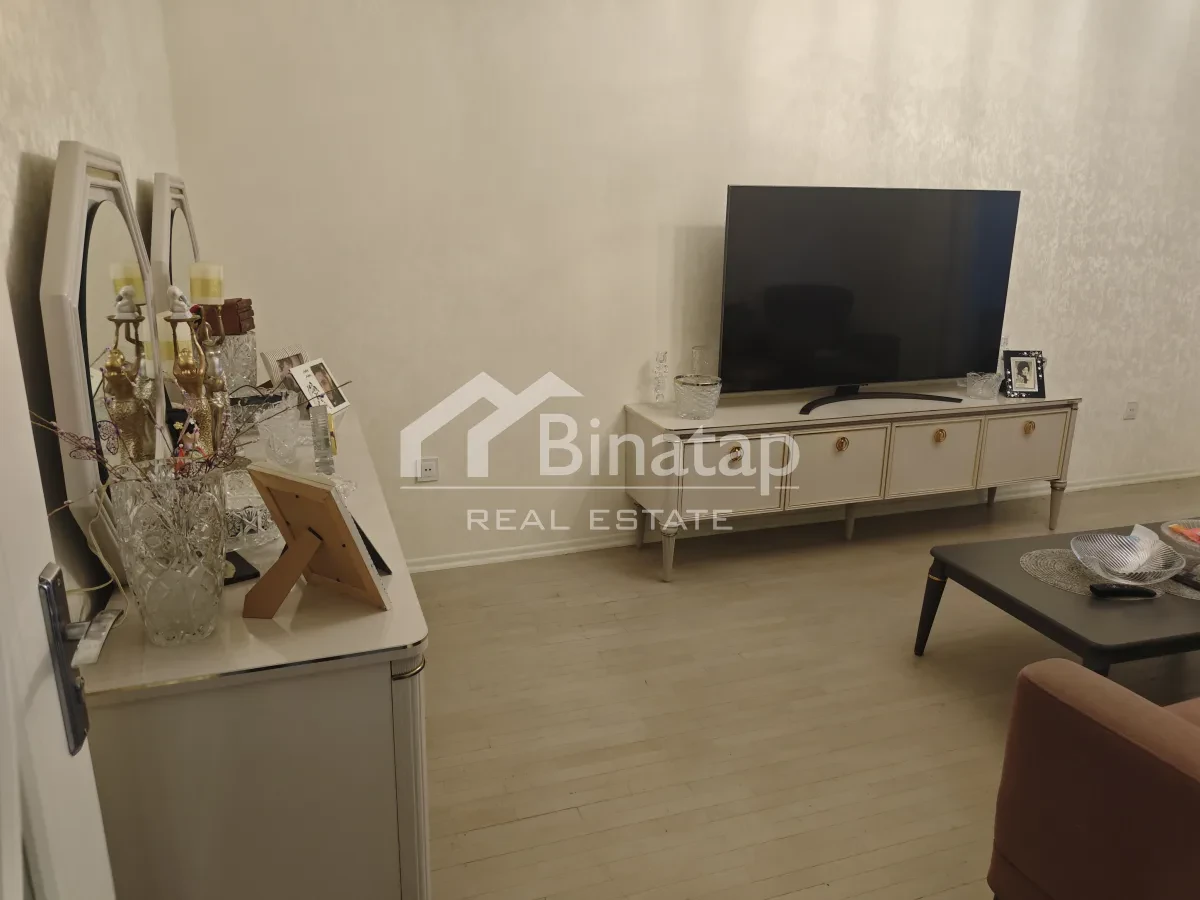 Satılır 3 otaqlı köhnə tikili 70 m², Elmlər Akademiyası metrosu, Yasamal rayonu — Mənzil, Bakı (2)