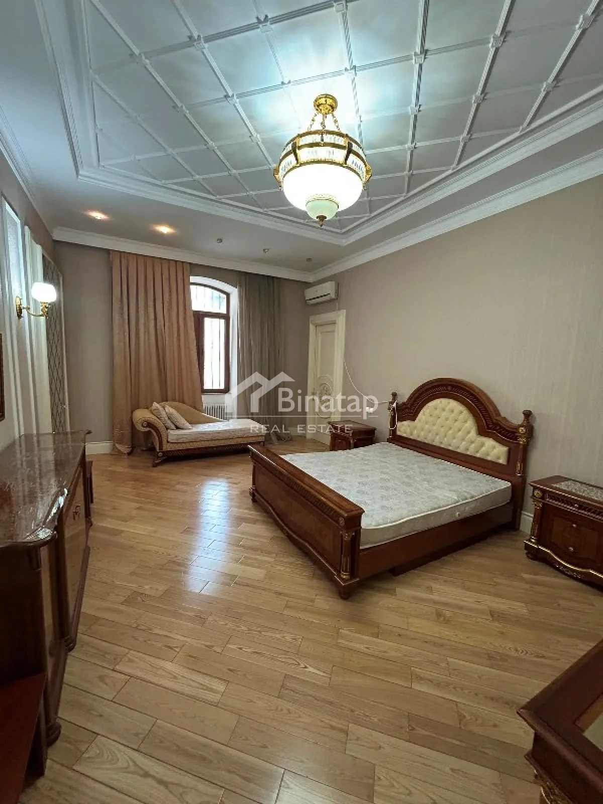 İcarəyə verilir 4 otaqlı köhnə tikili 200 m², İçərişəhər metrosu, Səbail rayonu — Mənzil, Bakı (4)