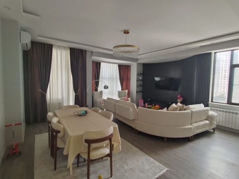 3 otaqlı, Yeni tikili, 153 kv. m — Bakı