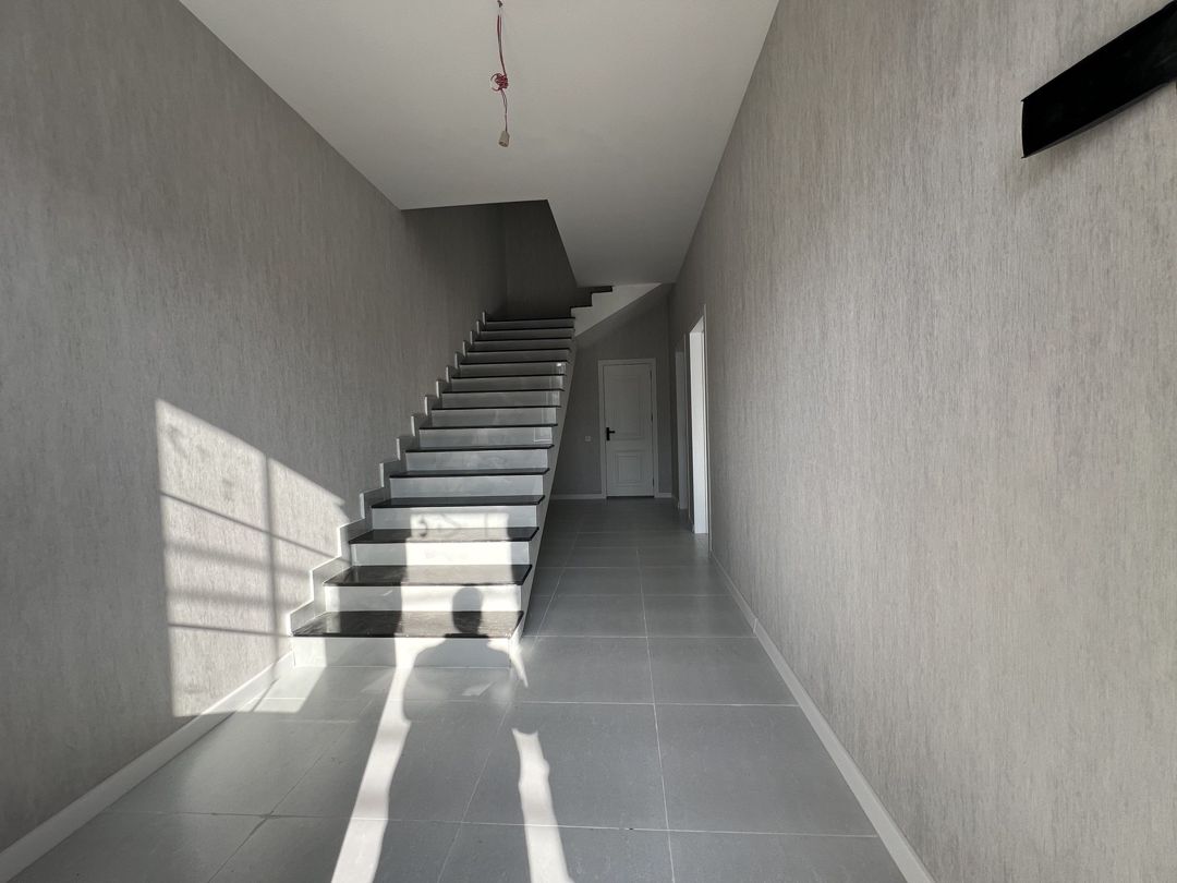 Satılır 4 otaqlı həyət evi/bağ evi 140 m² — Ev, villa, Bakı (2)