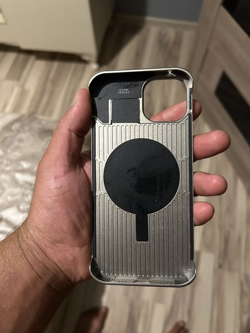 Məhsul: iPhone üçün premium qoruyucu qəfəs-tip korpus - Material — Digər, Bakı (2)