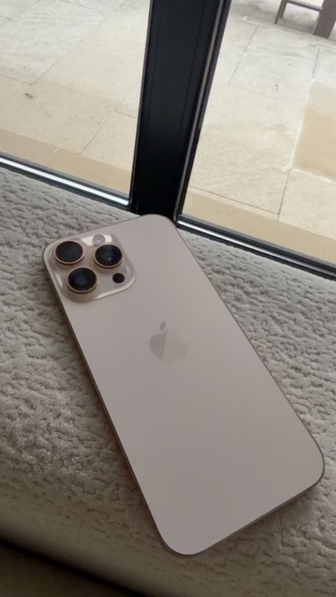 IPhone 16 Pro Max, 256 GB, Qızılı, Face ID — 1 650 ₼ · Digah · Apple iPhone IPhone 16 Pro Max, 256 GB, Qızılı, Face ID — Digah