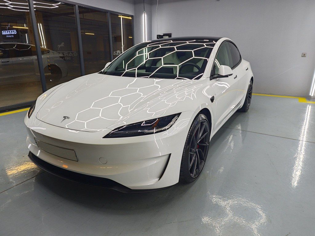 Tesla Model 3, 82 kWh, 2025 il, 27 000 km — Avtomobillər, Bakı (7)