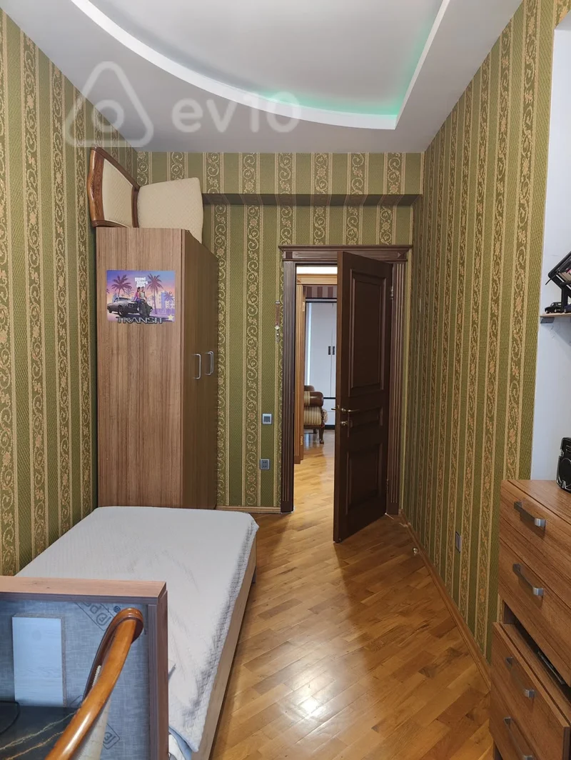 3 otaqlı mənzil, 90 m², I.B.Qutqaşınlı küç — Mənzil, Bakı (9)