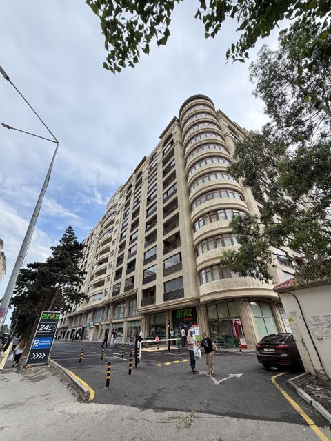 Satılır 3 otaqlı yeni tikili 94 m² — Bakı