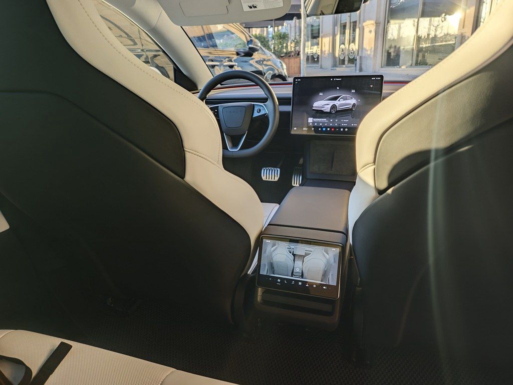 Tesla Model 3, 82 kWh, 2025 il, 27 000 km — Avtomobillər, Bakı (3)