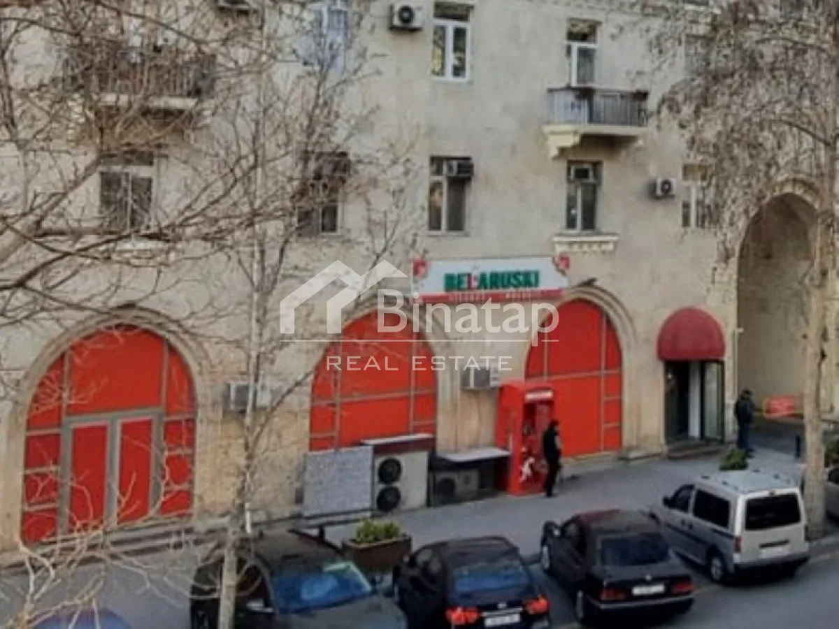 Satılır 4 otaqlı köhnə tikili 120 m², Sahil metrosu, Səbail rayonu — Mənzil, Bakı