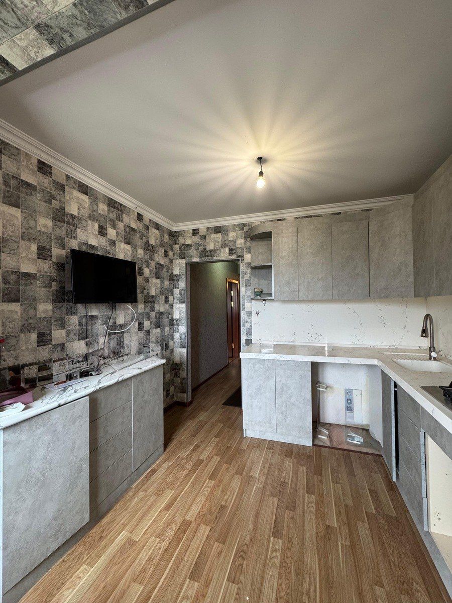 Satılır 4 otaqlı köhnə tikili 100 m² — Mənzil, Bakı (10)