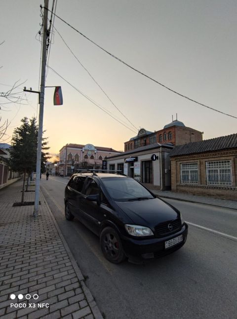 Opel Zafira, 2001 il — Quba