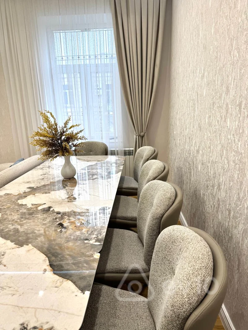 3 otaqlı mənzil, 90 m², Nizami küç — kirayə — Mənzil, Bakı (7)