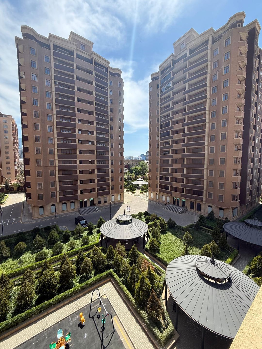 3 otaqlı mənzil, 120 m², Səfərəliyeva küç., 43D (Bina 9) (Baku Galaxy Park) — kirayə — Mənzil, Bakı