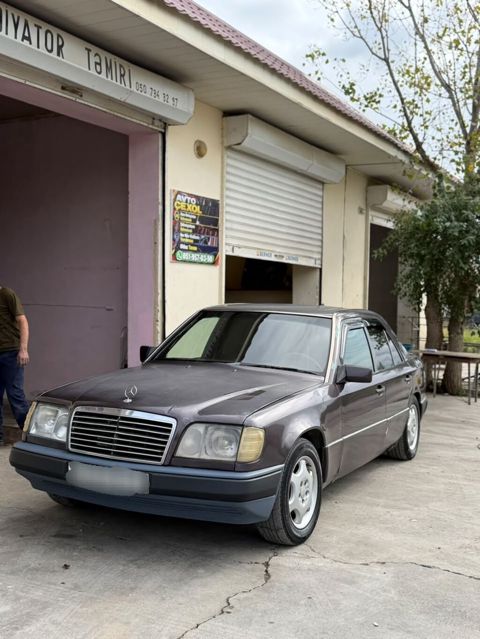 Mercedes-Benz E 220: 2.2 l 1994 il Sedan — 4 450 ₼ · Şirvan · Avtomobillər Mercedes-Benz E 220: 2.2 l 1994 il Sedan — Şirvan