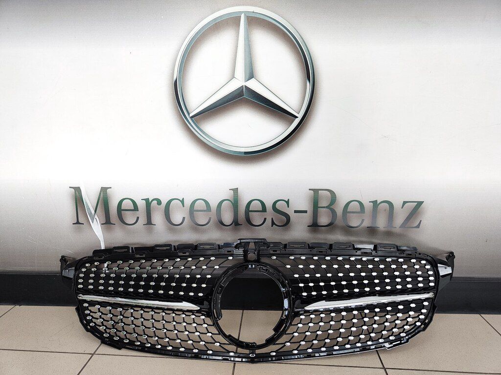 "Mercedes C-class W205 (2019)" radiator barmaqlığı — Ehtiyat hissələri və aksesuarlar, Bakı