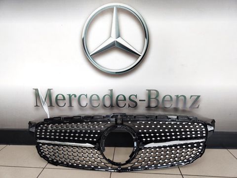 "Mercedes C-class W205 (2019)" radiator barmaqlığı — Bakı