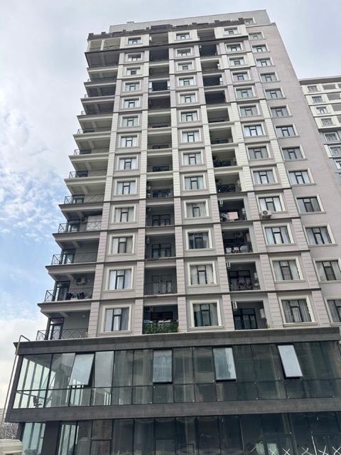 3-otaqlı yeni tikili, 28 May m., 145 m² — Bakı