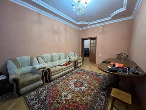 İcarəyə verilir 3 otaqlı köhnə tikili 85 m² — Bakı