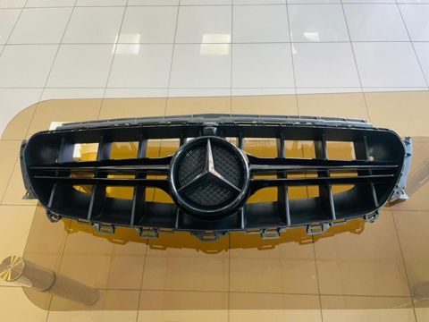 Mercedes-Benz W213 E-class 2016-20 radiator barmaqlığı — Bakı