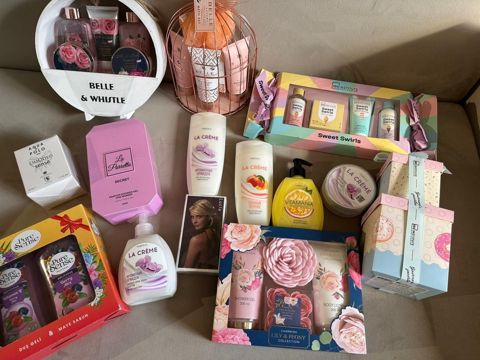 Şampunlar dəsti — 20 ₼ · Bakı · Gözəllik və səhiyyə Şampunlar dəsti — Bakı