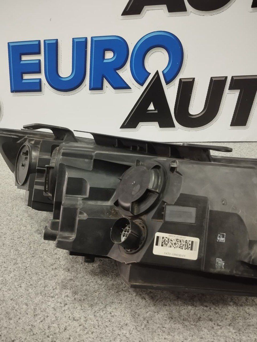 Land Rover Discovery Sport 2015 sol farası — Ehtiyat hissələri və aksesuarlar, Bakı (5)