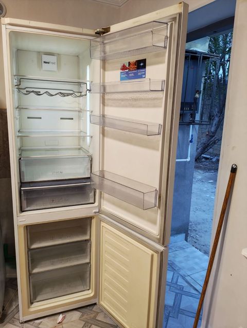İşlənmiş 2 qapılı Beko Soyuducu Satılır, rəng - Ağ — 340 ₼ · Digah · Soyuducular İşlənmiş 2 qapılı Beko Soyuducu Satılır, rəng - Ağ — Digah