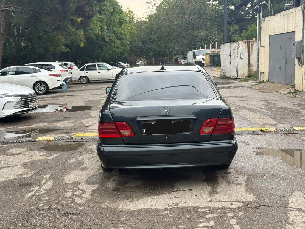 Mercedes E 200, 2.0 L, 1998 il, 350 000 km — Avtomobillər, Bakı (3)