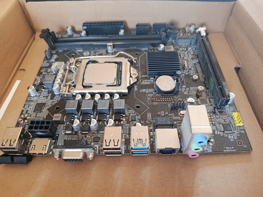 Материнская плата B250 + Intel Core i5-8500 — Kompüterlər və noutbuklar, Bakı (2)